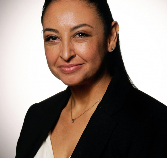 Amanda-Shields-2022-headshot