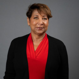 Debra Rainey 2025 Headshot 2