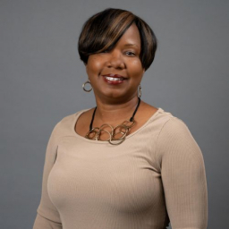 LaTisha Henderson 2025 Headshot 2