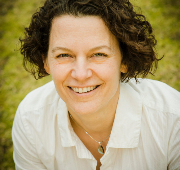 Susan2016headshot