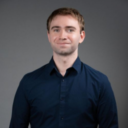 Taylor Kelly headshot 2025